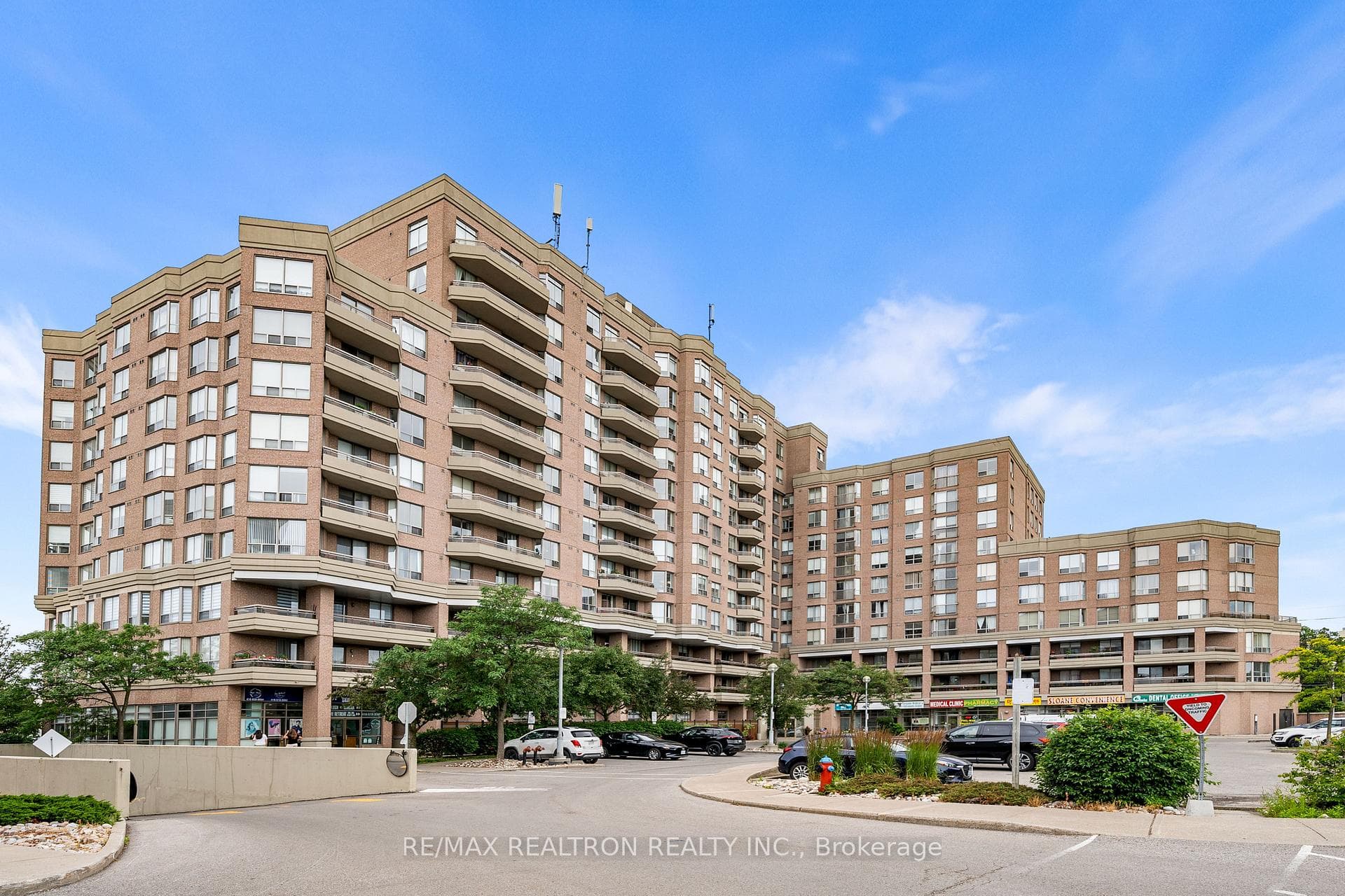 1700 Eglinton Avenue E 315, Toronto, ON M4A 2X4, Victoria Village