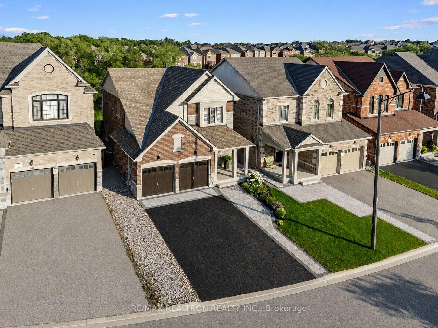 58 Sharonview Crescent, East Gwillimbury, ON L9N 0S5, Sharon
