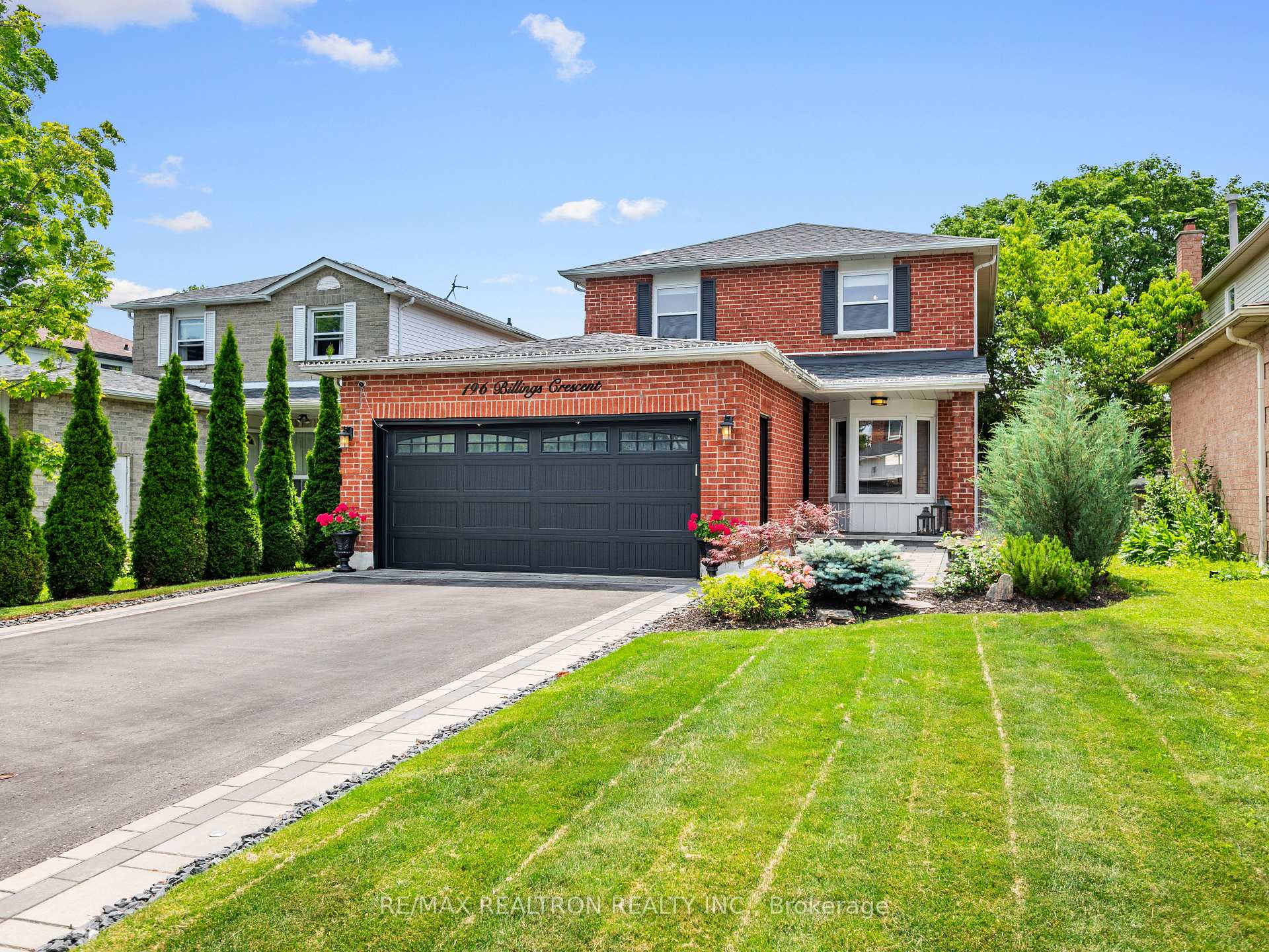 196 Billings Crescent, Newmarket, ON L3Y 7Y3, Bristol-London
